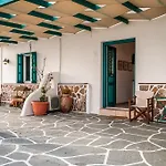 Apartment Seaside Adamantas (Milos)